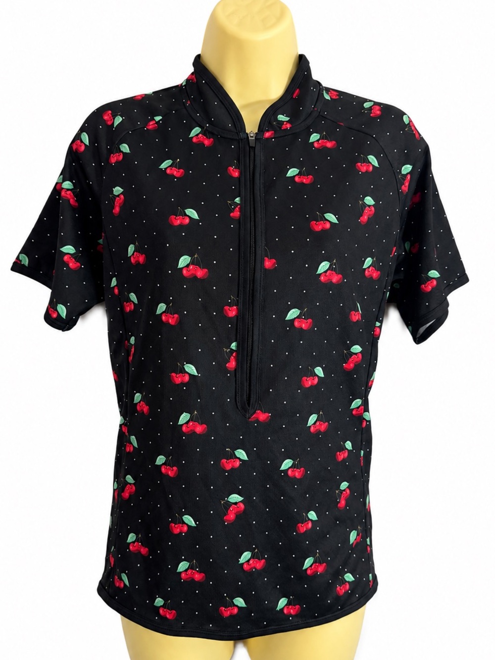 Shebeest Bellisima Cycling Jersey 1/2 zip
Closure pockets Cherry Pie Women’s 1X